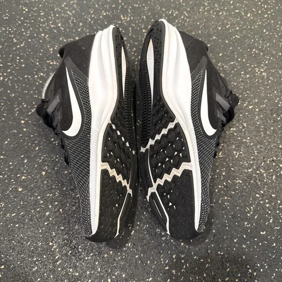 Size 10 - Nike Downshifter 9 Black W - Picture 2 of 5